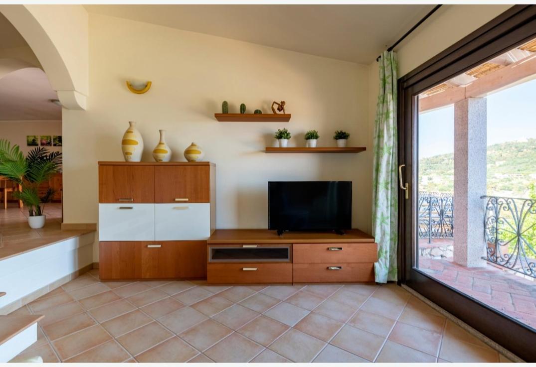 הוילה Porto Frailis Arbatax Casa Vista Mare מראה חיצוני תמונה