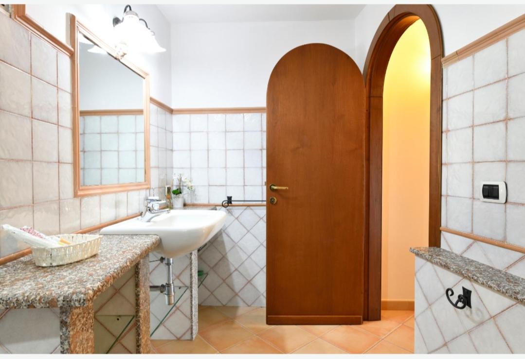 הוילה Porto Frailis Arbatax Casa Vista Mare מראה חיצוני תמונה