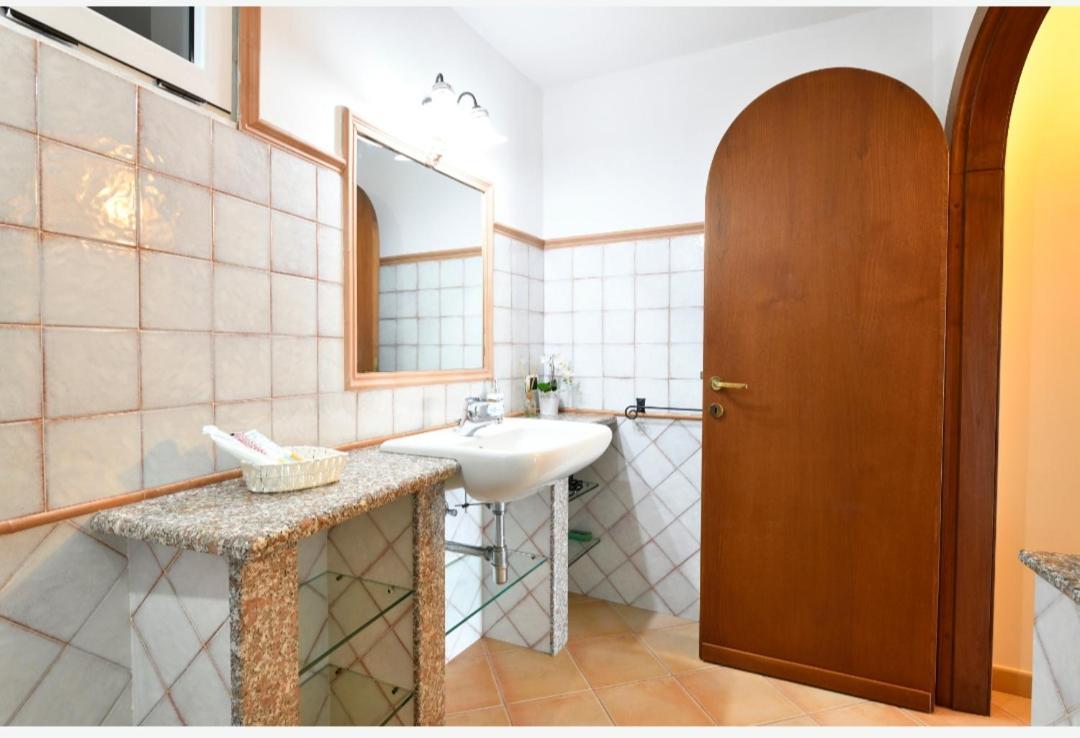 הוילה Porto Frailis Arbatax Casa Vista Mare מראה חיצוני תמונה